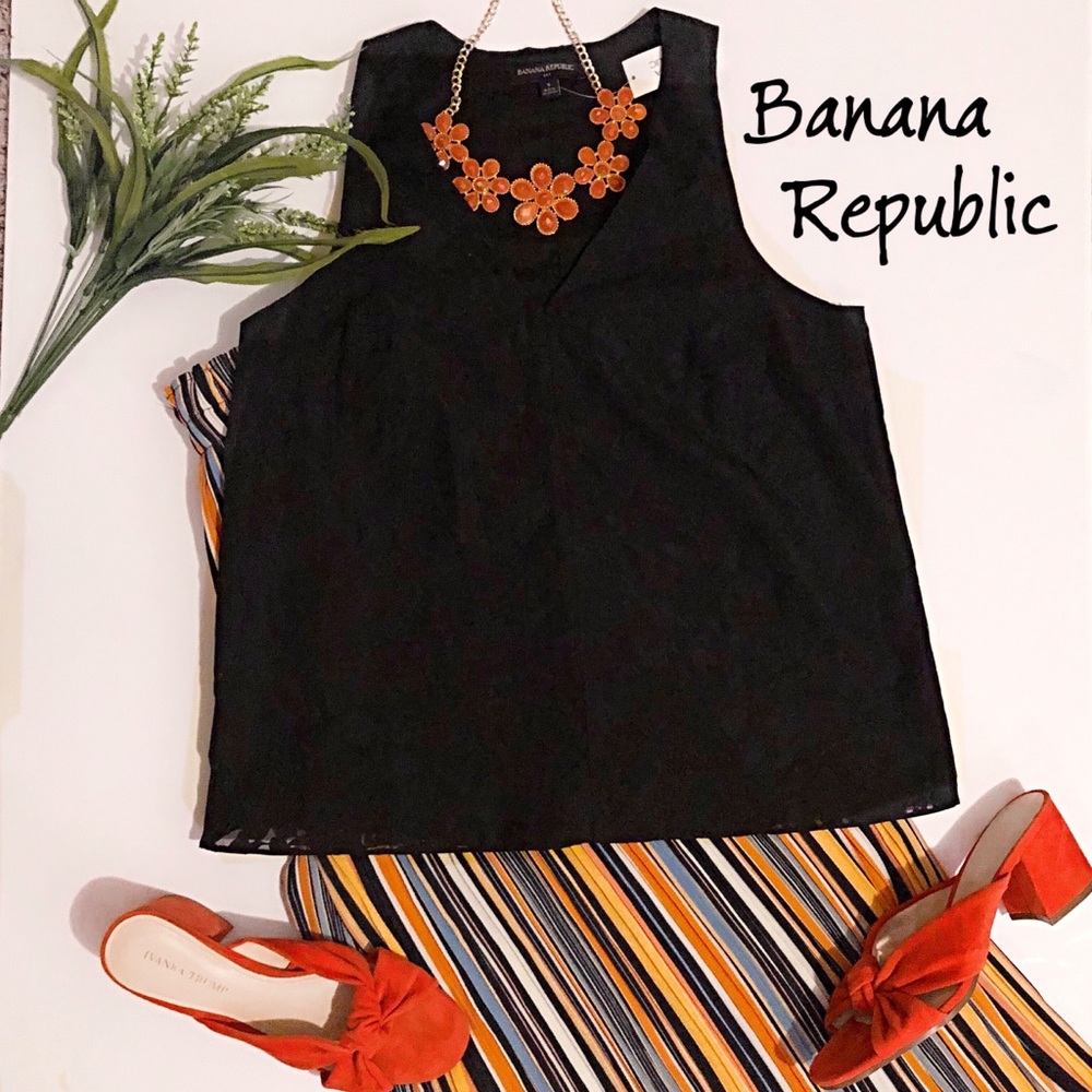 Banana Republic tropical sleeveless v neck top